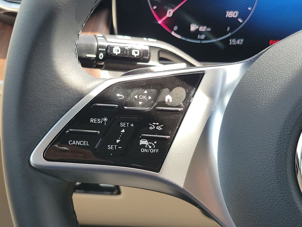 New 2027 Cirrus Silver Metallic Mercedes-Benz GLC 300 image 24