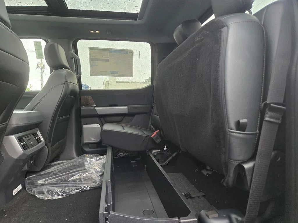 New 2026 Glacier Gray Metallic Tri-Coat Ford F-250® Lariat® image 20