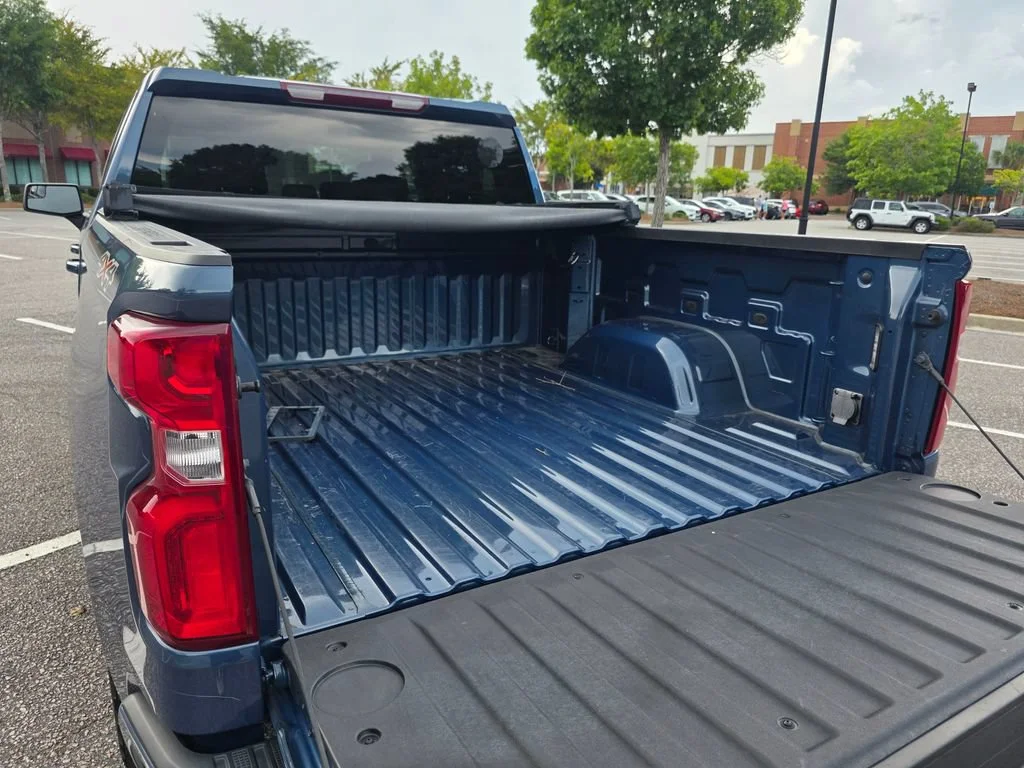 Used 2024 Lakeshore Blue Metallic Chevrolet RST image 36