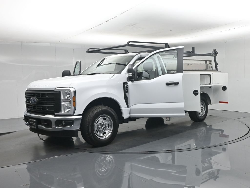 New 2026 Oxford White Ford XL image 32