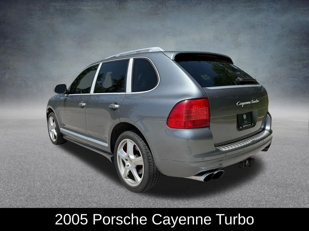 Used 2005  Porsche Turbo image 4