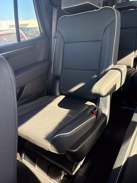 Used 2025 Black Chevrolet Premier image 20