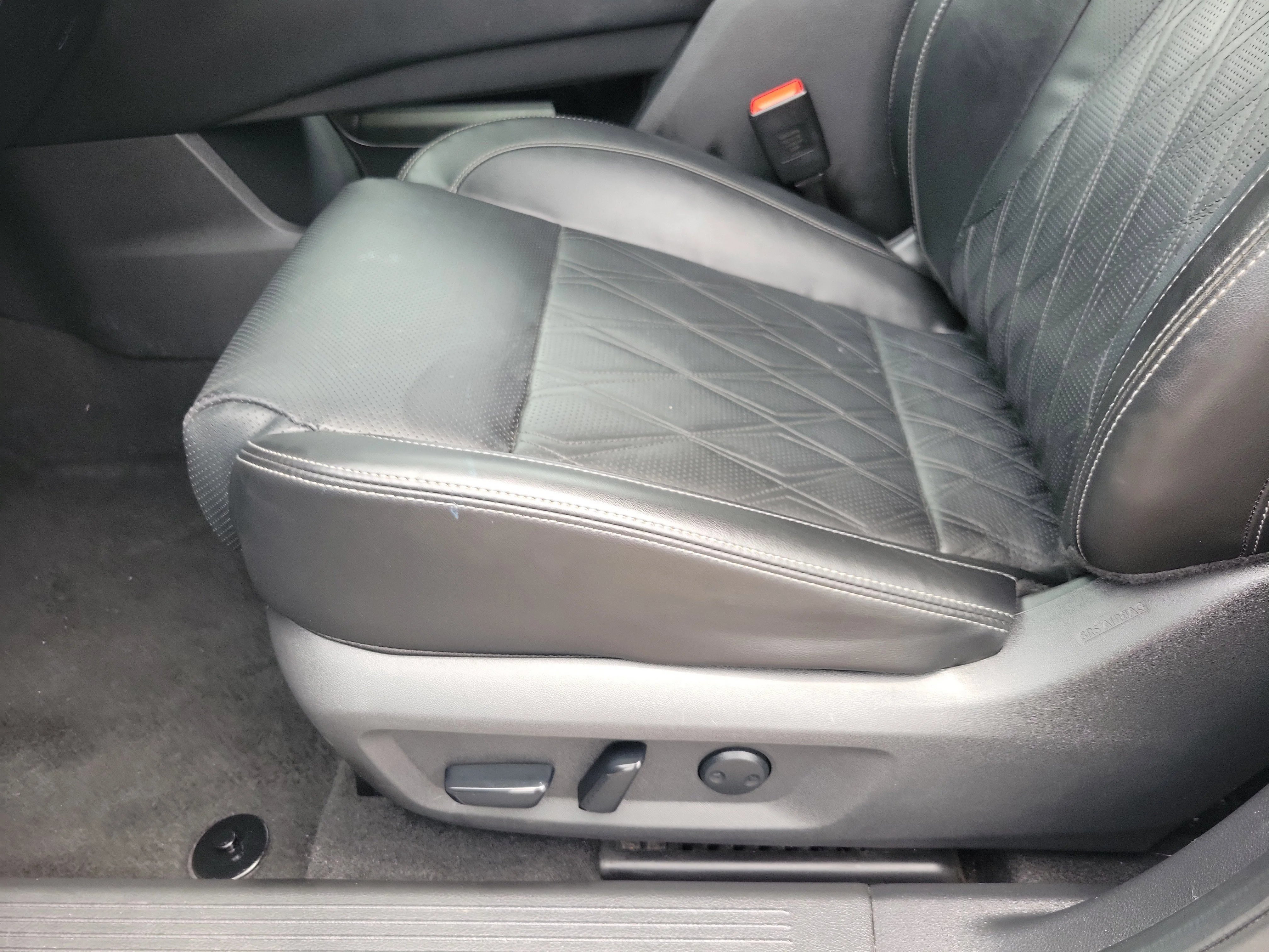 Used 2025 Deep Ocean Blue Pearl Nissan Platinum image 6