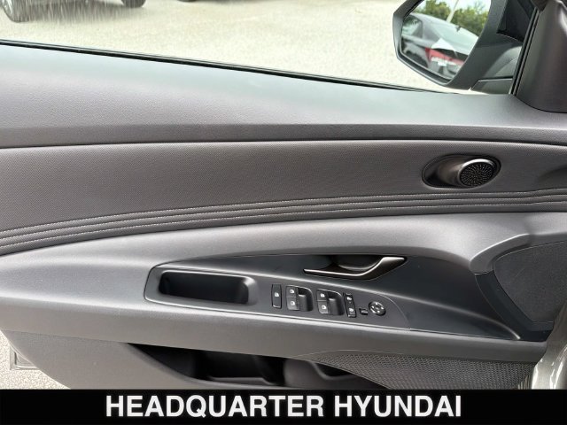 Used 2026 Gray Hyundai SEL Sport image 7