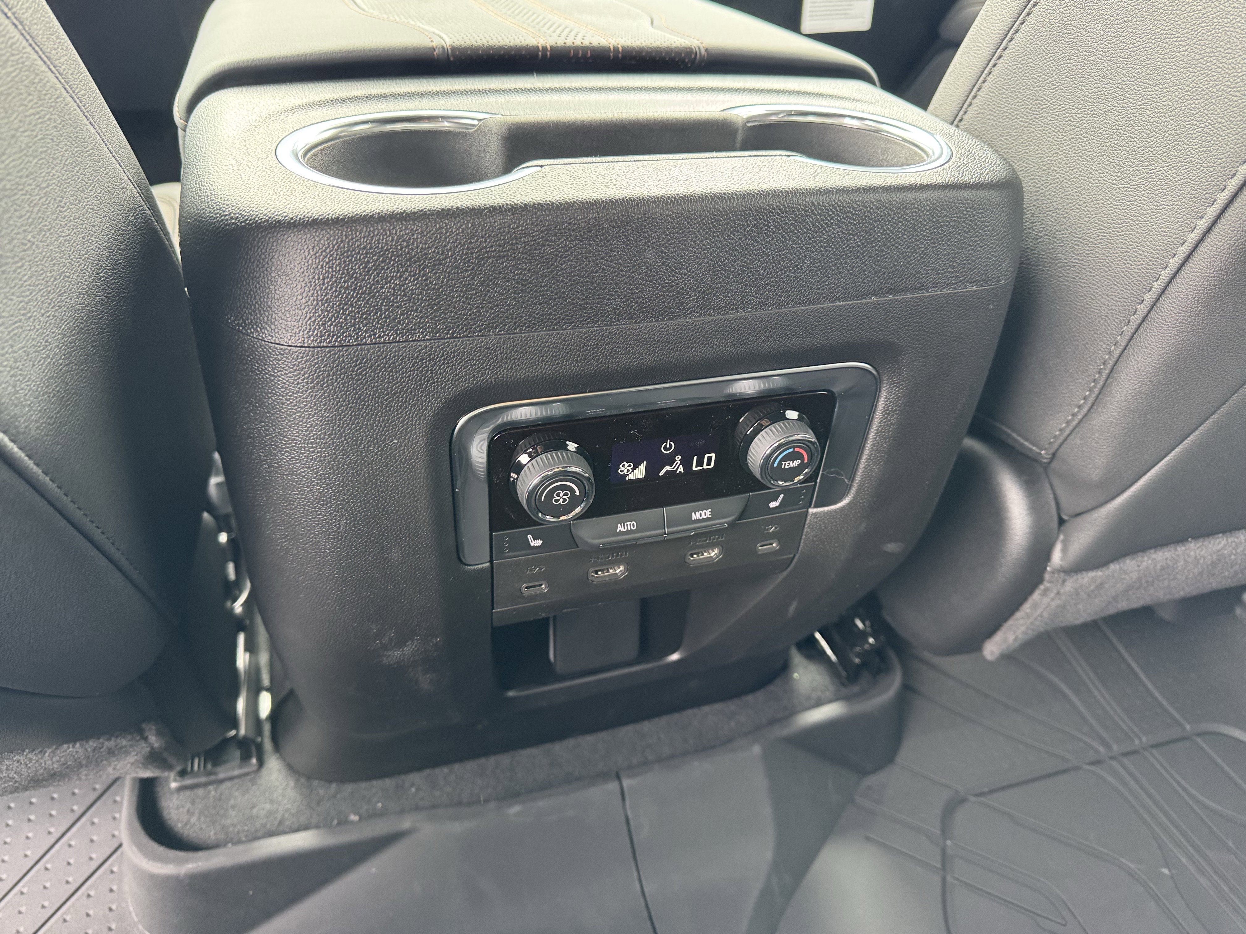 2026 Chevrolet Tahoe High Country - Photo 17