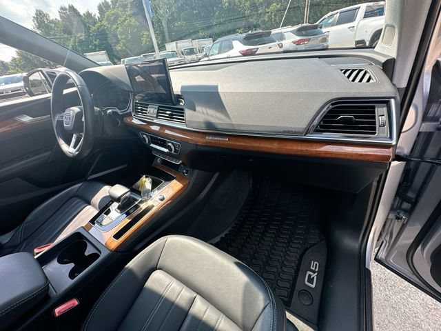 Used 2023  Audi S line Premium Plus image 32