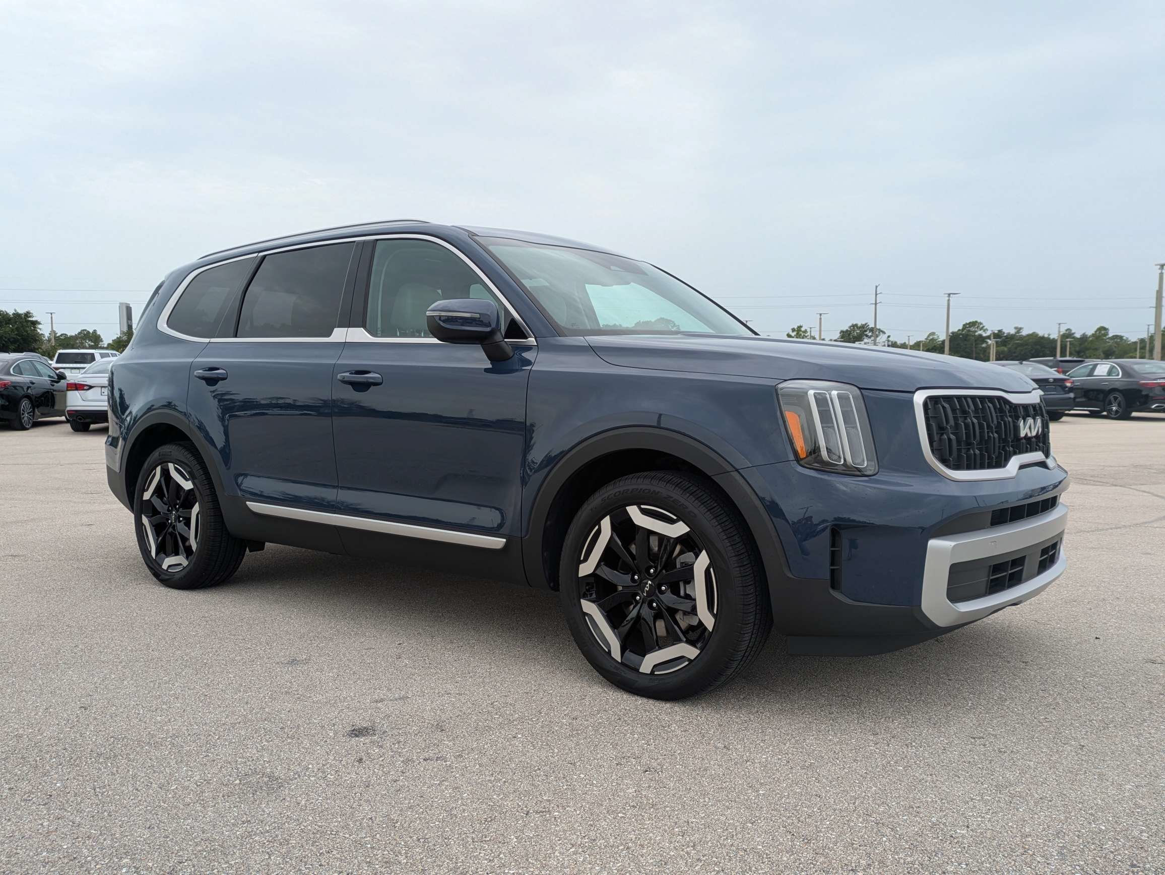 Certified Used 2025 Midnight Lake Blue Kia EX image 2