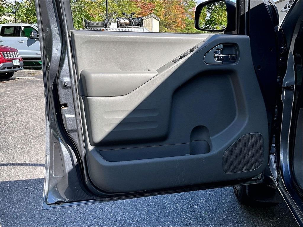 Used 2020 Gun Metallic Nissan SV image 9