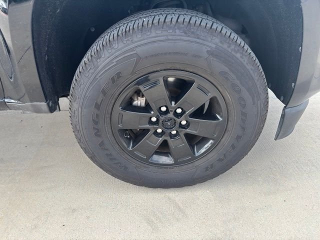 Used 2020 Black Chevrolet Work Truck image 15