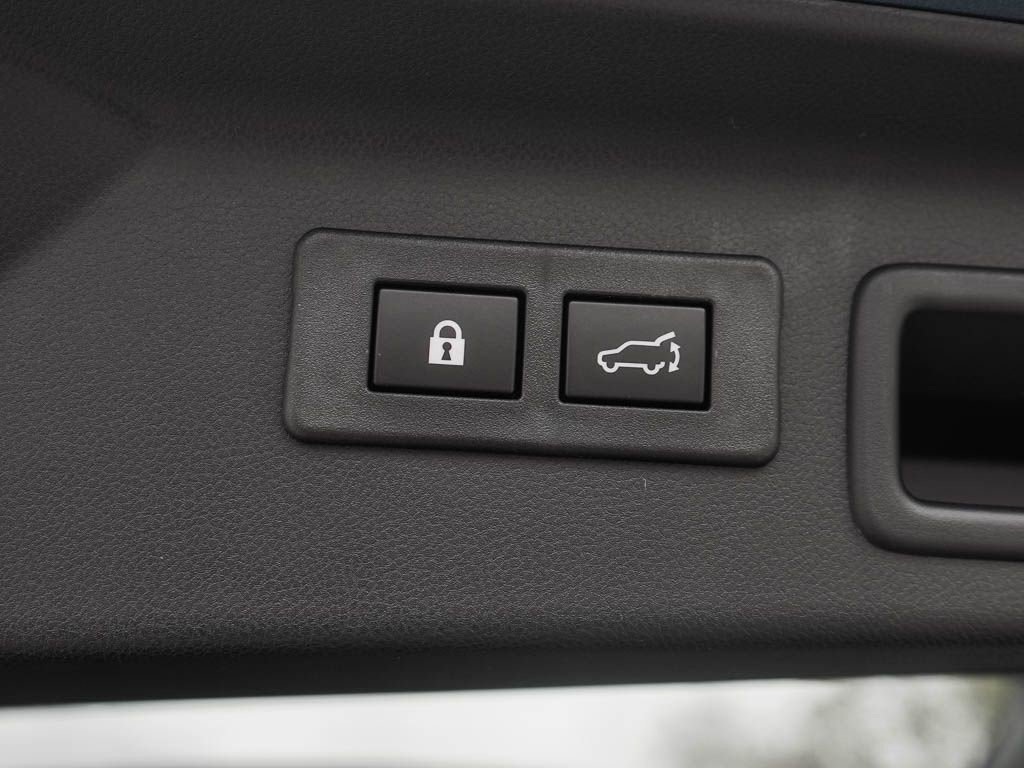 New 2026 MAGNETITE GRAY METALLIC Subaru Premium image 8