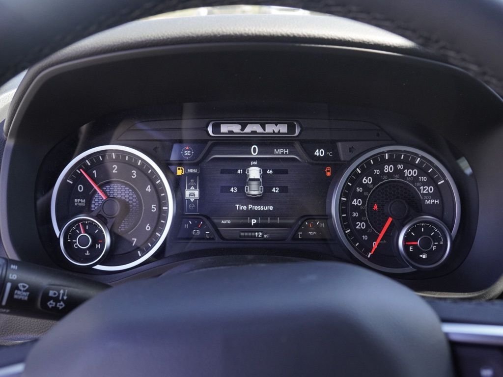 New 2026 Bright White Clear-Coat Exterior Paint RAM Big Horn/Lone Star image 13