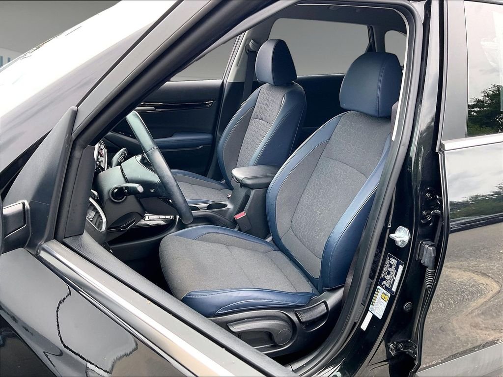Used 2024 Fusion Black Kia S image 9