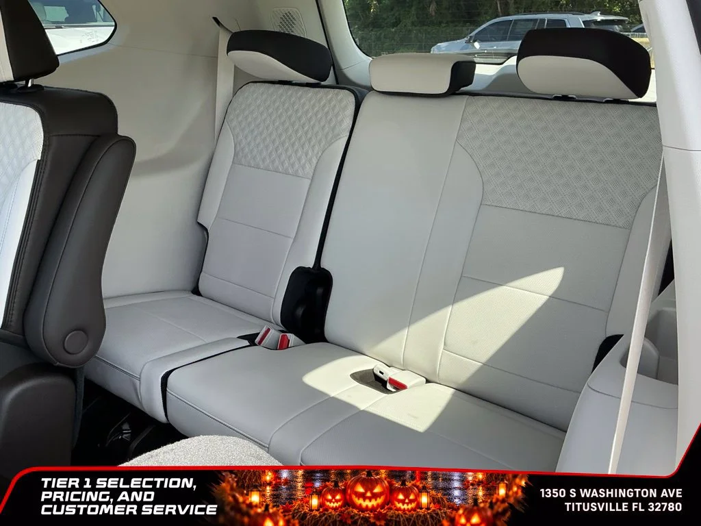 New 2027 Summit White GMC Denali image 31