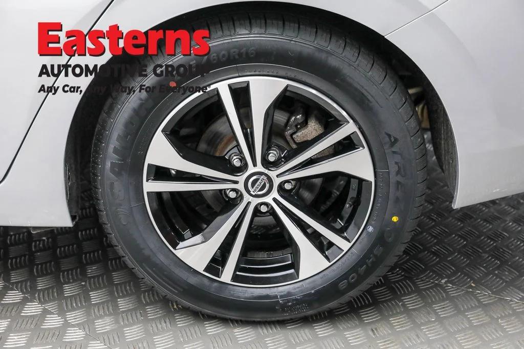 Used 2022 Silver Nissan SV image 8