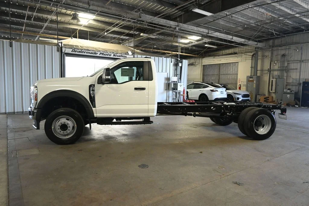 New 2026 White Ford XL image 4