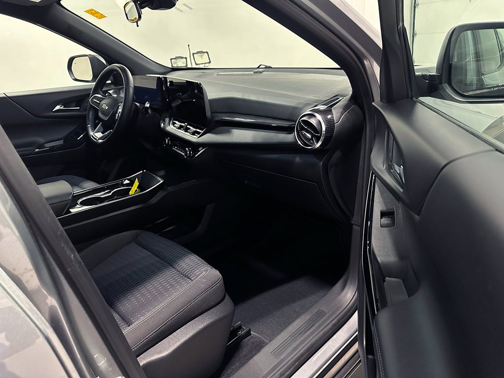 Used 2025 Gray Chevrolet LT image 24