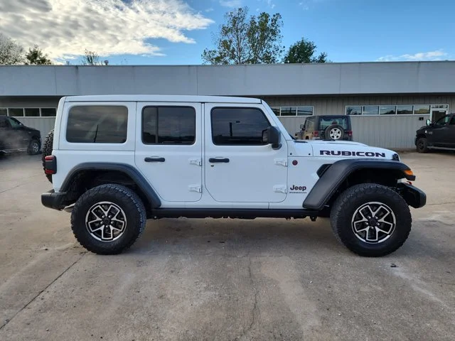 Used 2024 White Jeep Rubicon image 2