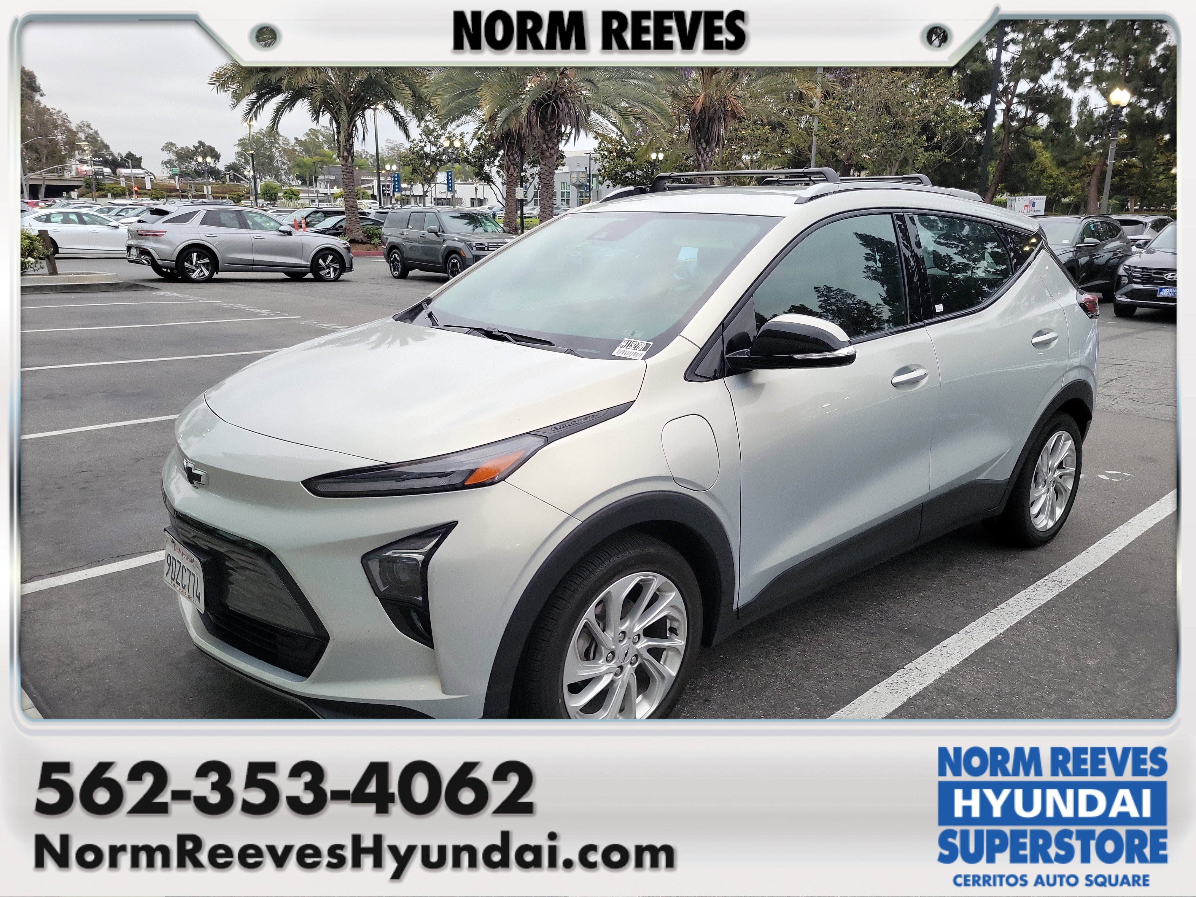 2022 Chevrolet Bolt EUV LT's photo
