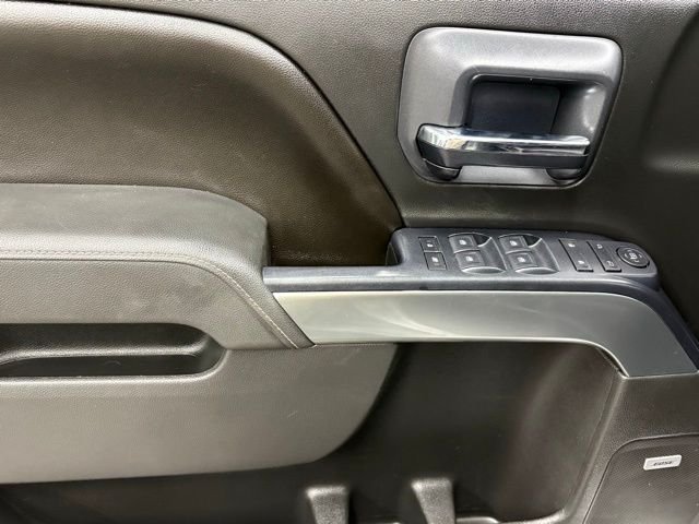 Used 2015 Silver Chevrolet LT image 10