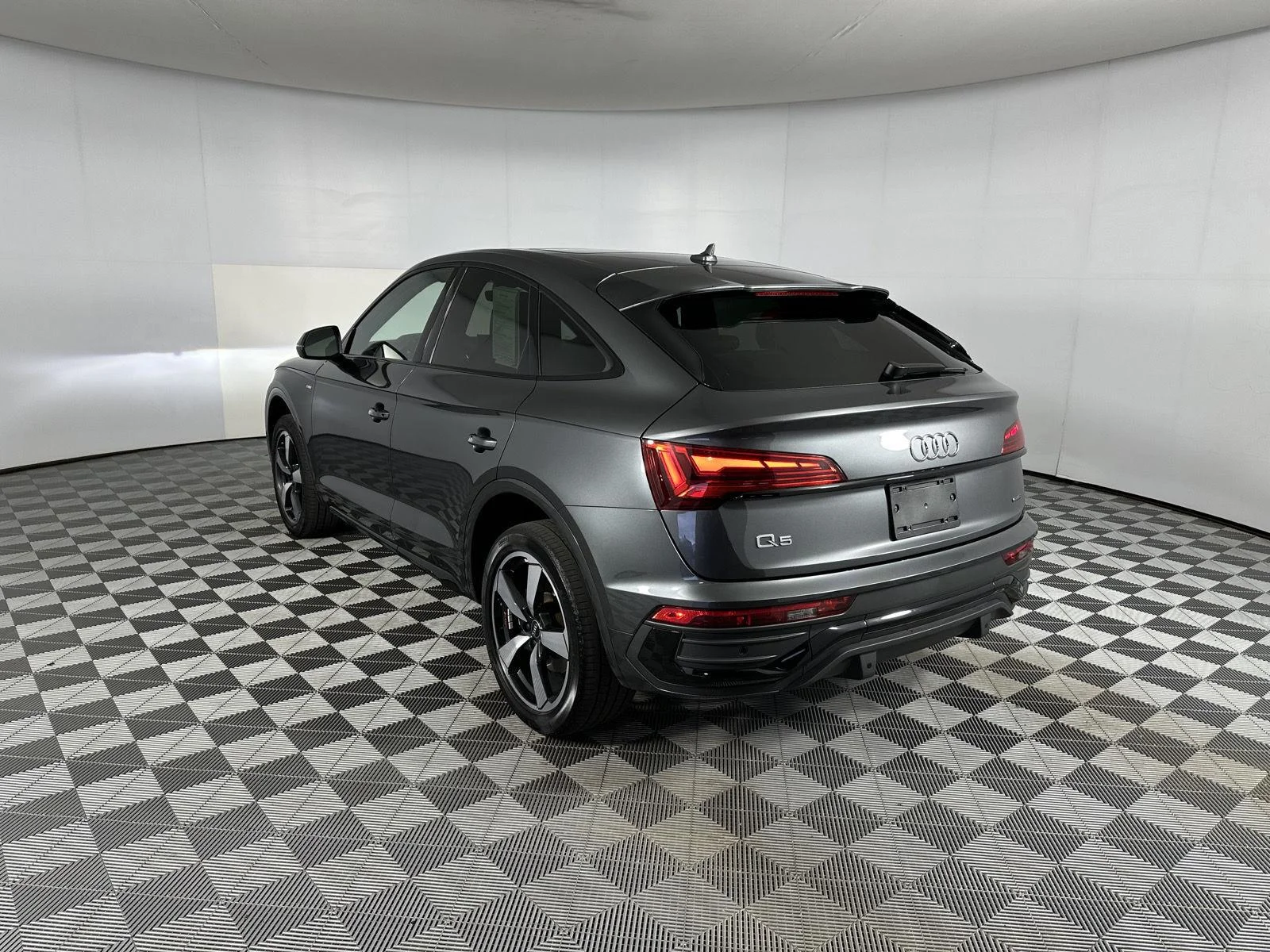 Used 2023 Daytona Gray Pearl Effect Audi S line Premium Plus image 27
