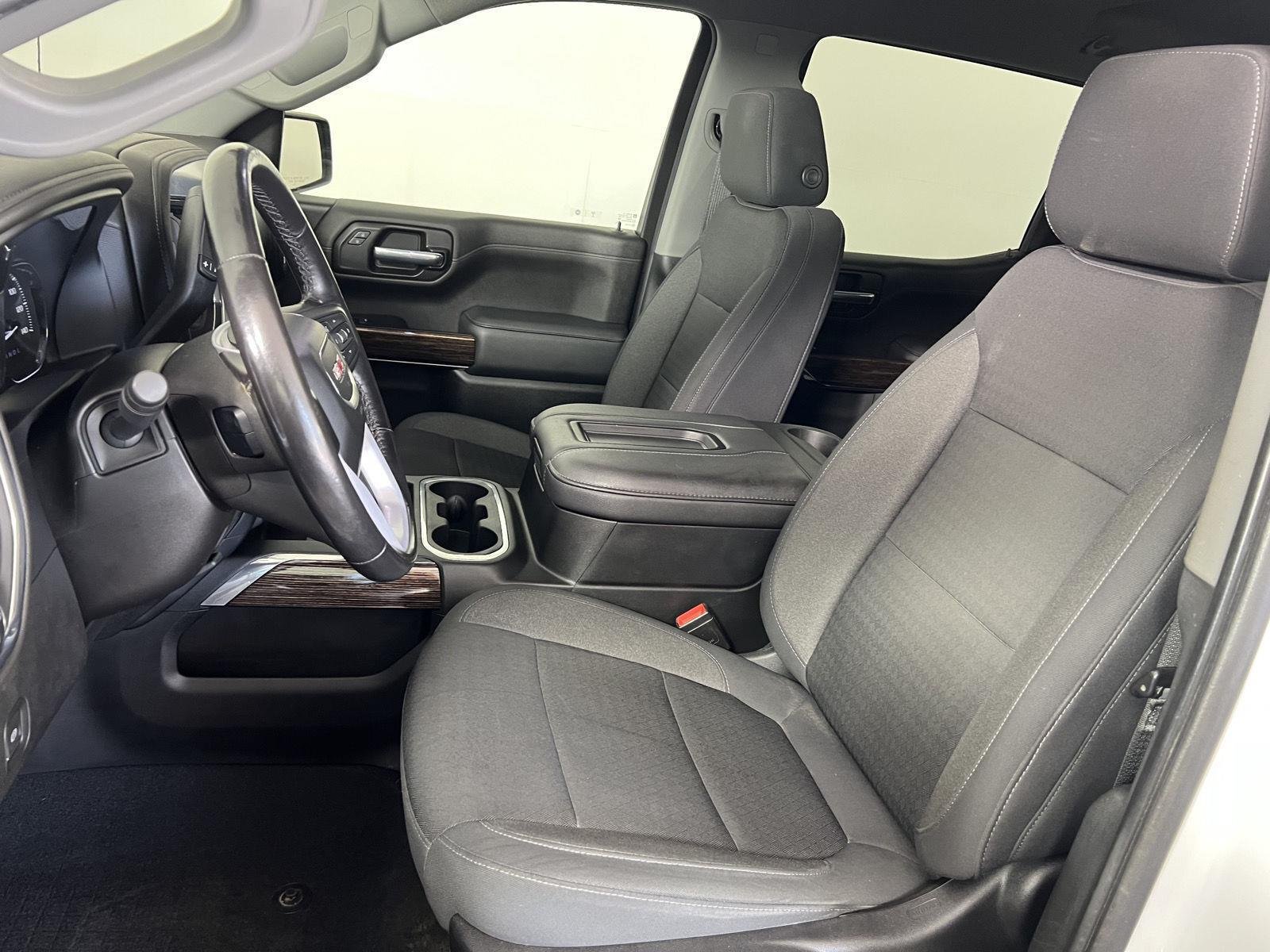 Used 2021 Summit White GMC Elevation image 5