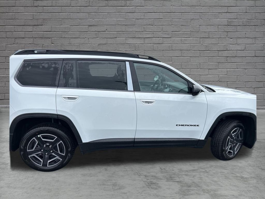New 2026 Bright White Clear-Coat Exterior Paint Jeep Limited image 9
