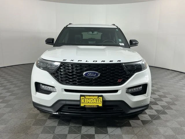 Used 2024 Star White Metallic Tri-Coat Ford ST image 2