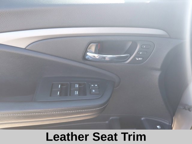 Used 2023 Silver Honda RTL-E image 15