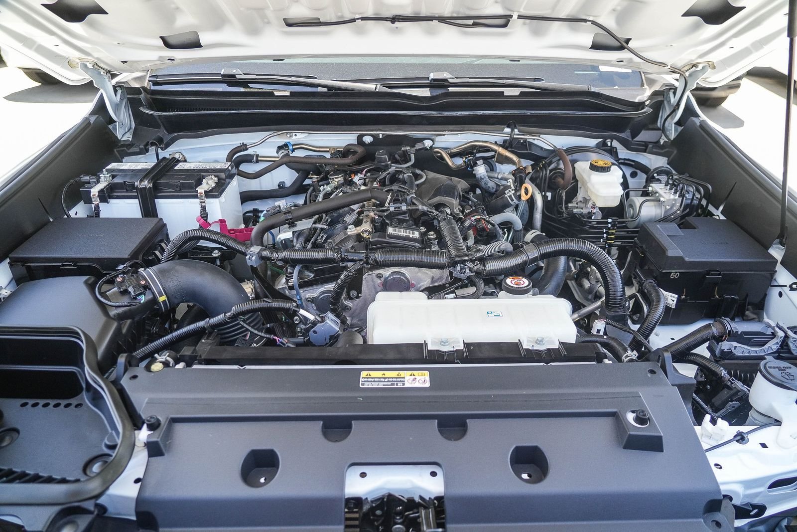 Certified Used 2025 White Toyota SR5 image 27