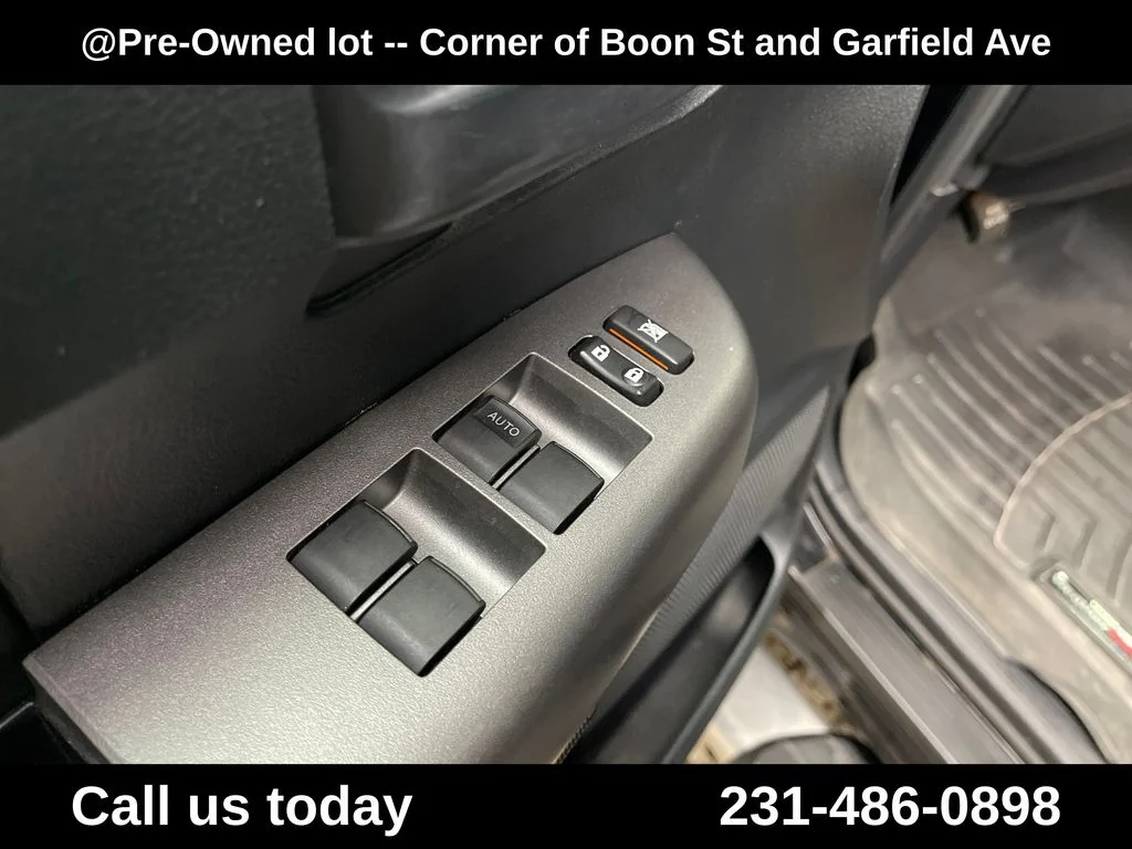 Used 2011 Black Toyota Grade image 15