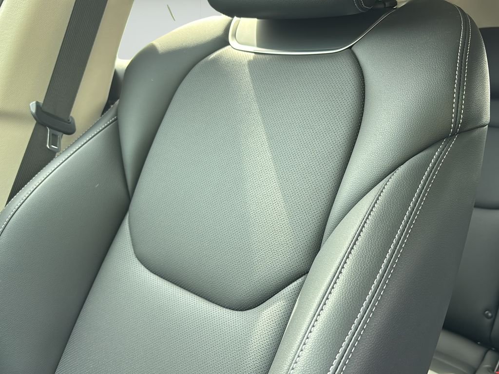 2026 GENESIS GV70 Standard - Photo 41
