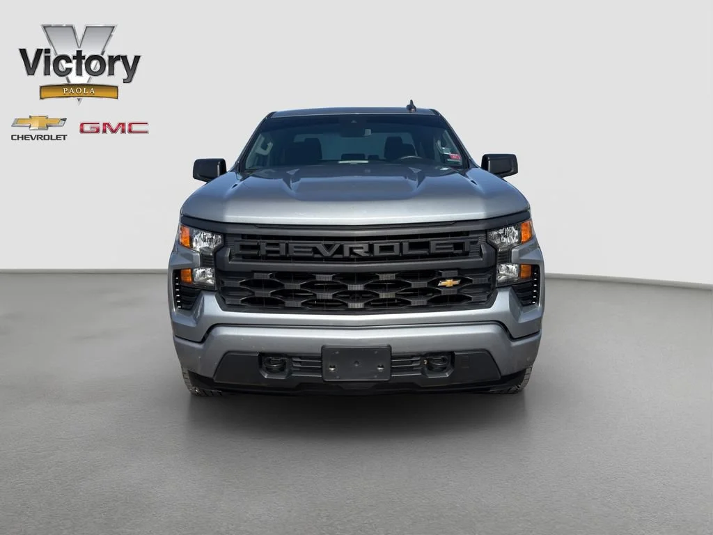Used 2023 STERLING GRAY METALLIC Chevrolet Custom image 2