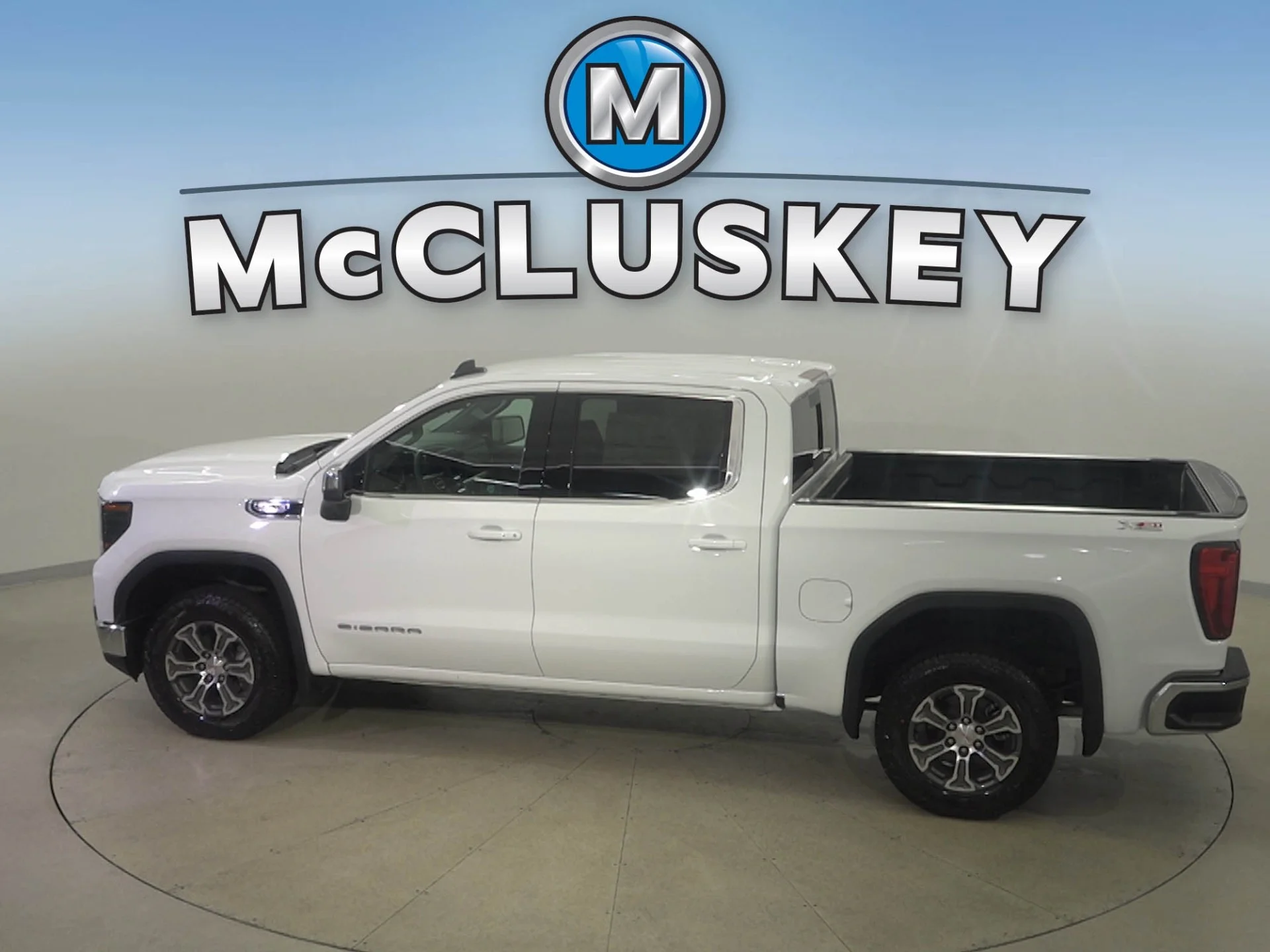 New 2026 Summit White GMC SLE image 57