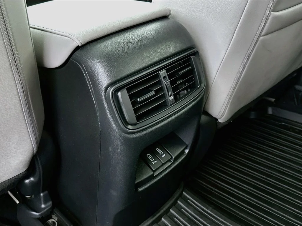 Used 2020  Honda EX-L image 26