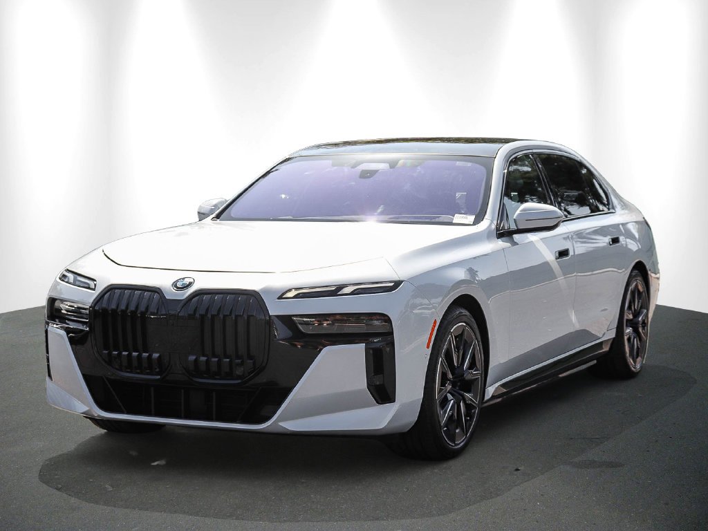 2023 BMW i7 photo 3
