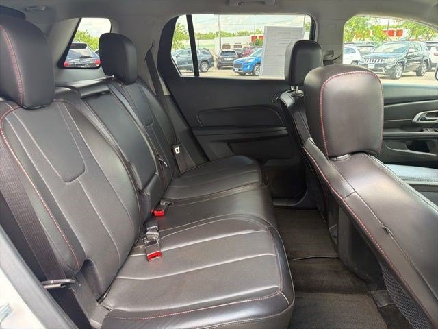 Used 2017 White Frost Tricoat GMC SLT image 19