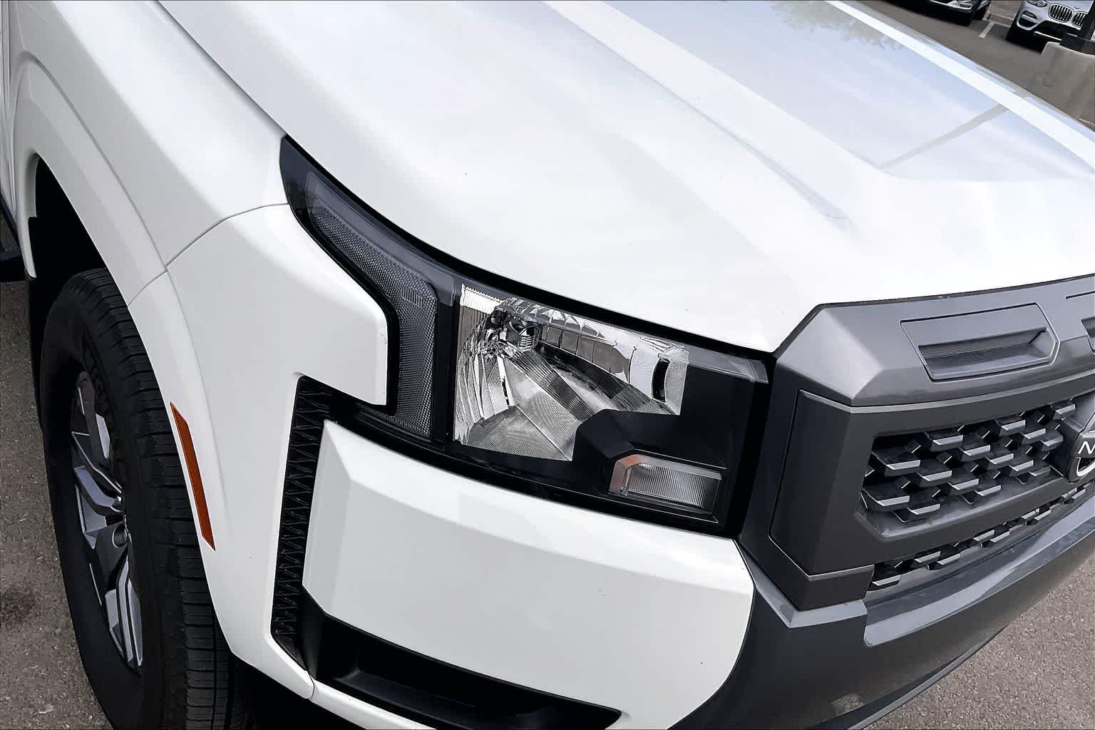 Used 2025 Glacier White Nissan SV image 26