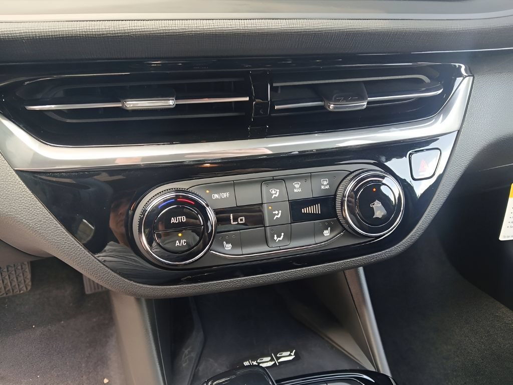 2026 Buick Envista Sport Touring - Photo 16