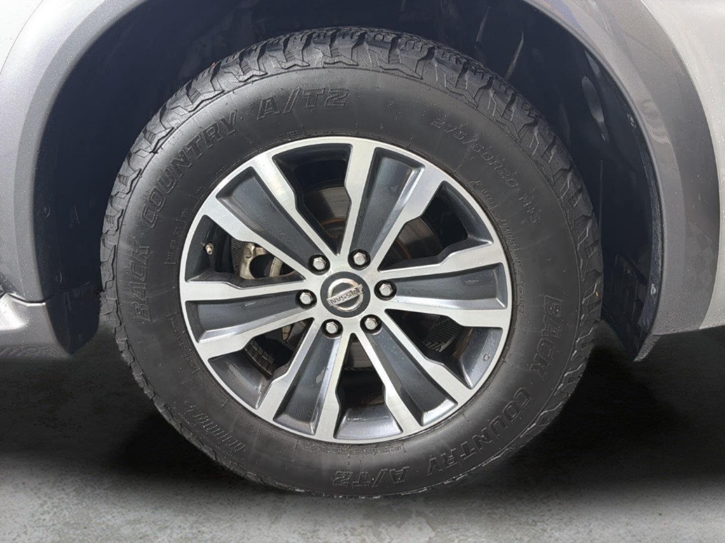Used 2019 Brilliant Silver Metallic Nissan SL image 4