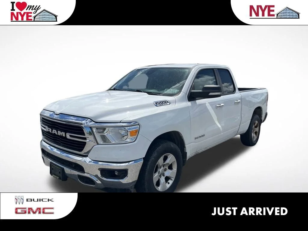 2020 RAM 1500 Big Horn/Lone Star 4x4 Quad Cab 6'4's photo
