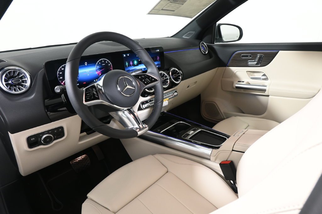 Used 2026 Cirrus Silver Metallic Mercedes-Benz GLA 250 image 14