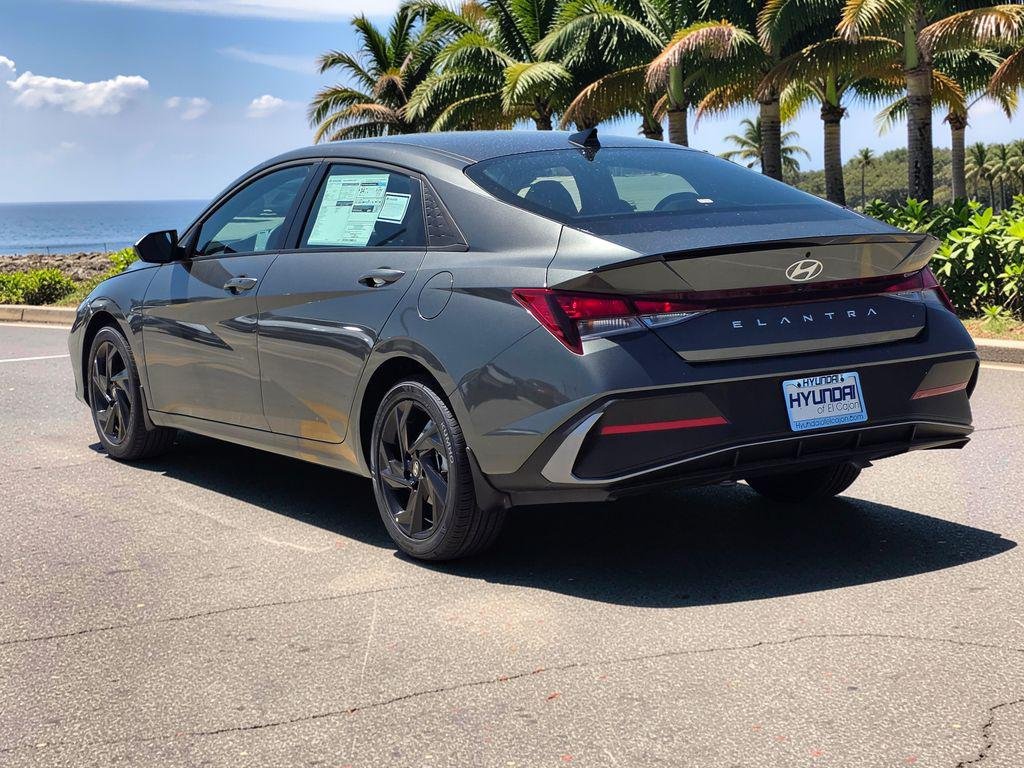 New 2026 Gray Hyundai SEL Sport image 7