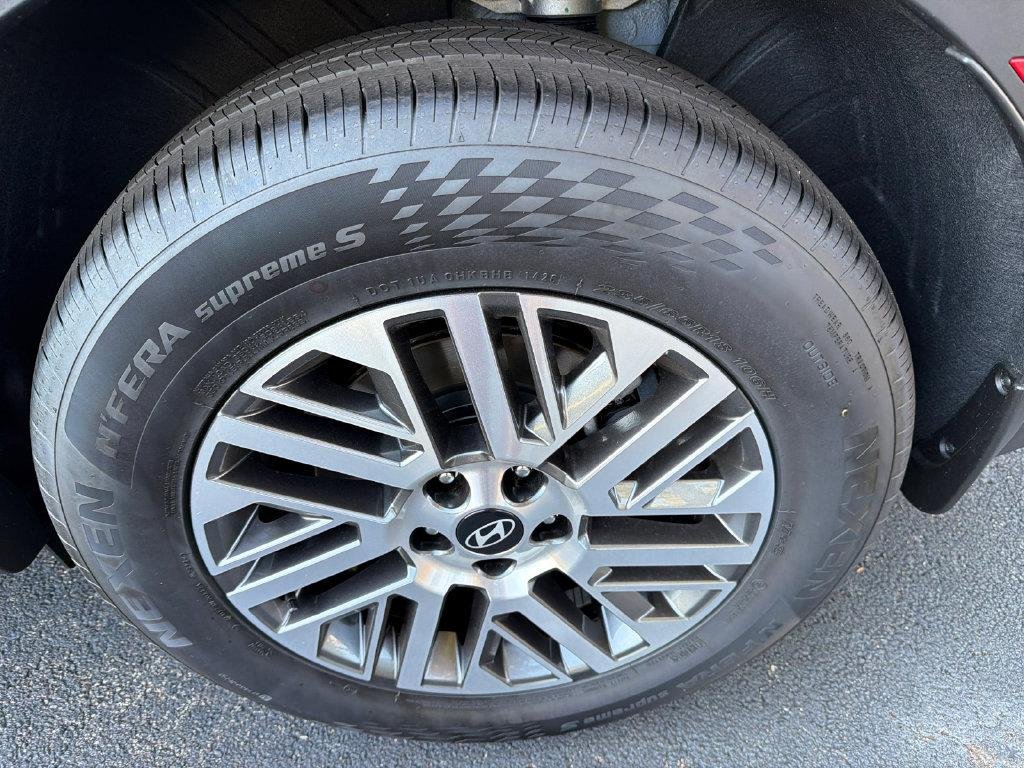 New 2026 White Hyundai SEL Premium FWD image 20