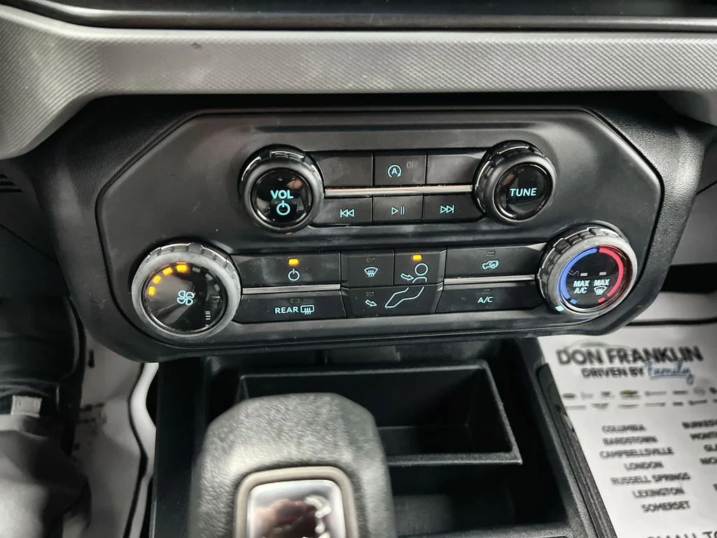 Used 2022 Orange Ford Base image 18