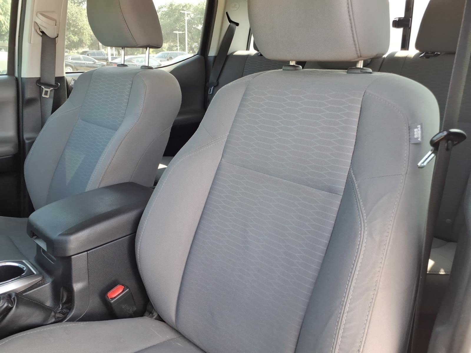 Used 2017 SILVER SKY METALL Toyota SR5 image 3