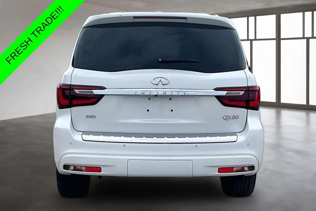 Used 2024 White INFINITI Sensory image 5