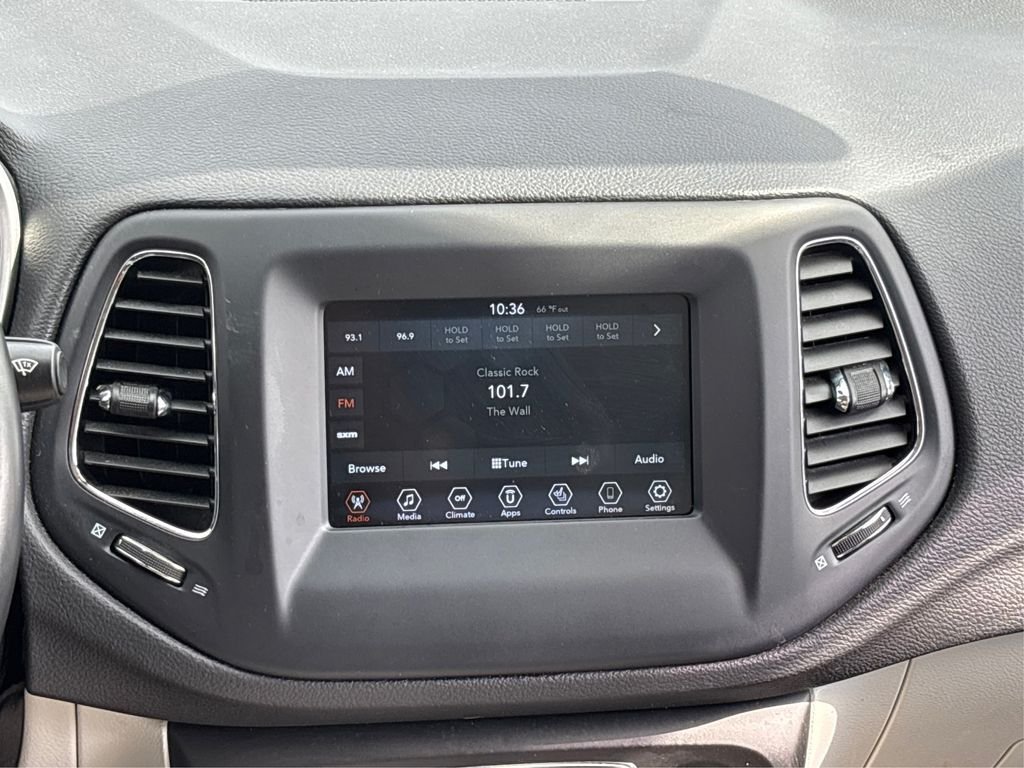 Used 2021 Gray Jeep Latitude image 18