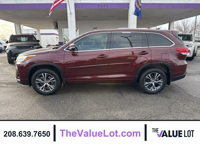 Used 2017 Red Toyota LE Plus image 7