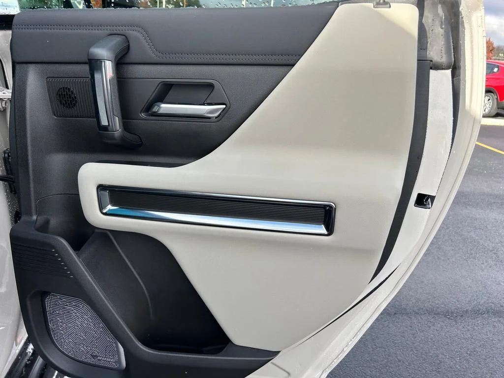 New 2026 G42/White GMC 2X image 15