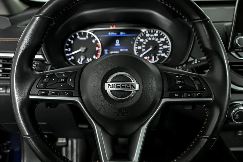 2022 Nissan Altima SR - Photo 23